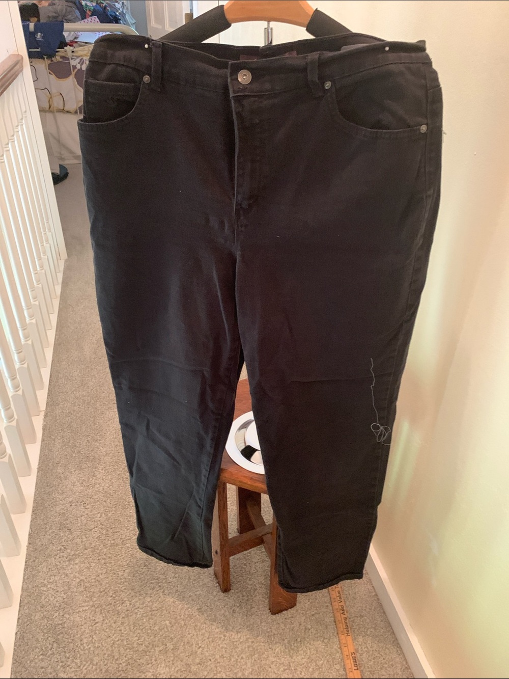 Women’s Black Straight-Leg Jeans - Classic Everyday Style